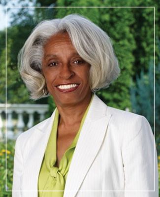 Headshot of Dr. Barbara Ross-Lee