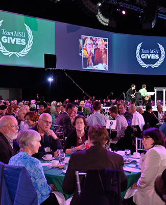 Donors enjoy lunch at the 2018 Thanks For Giving Luncheon