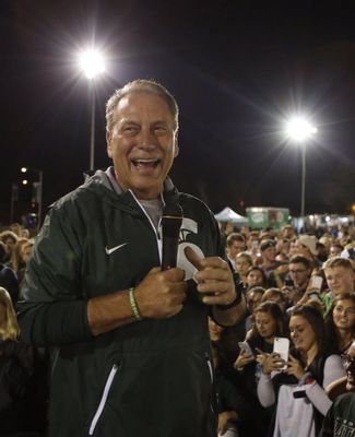 Izzo addresses Izzone campout crowd. 