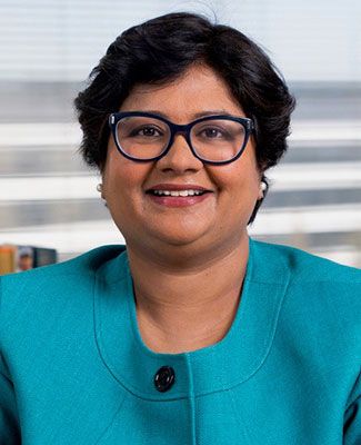 Portrait of alumna Priya Balasubramaniam