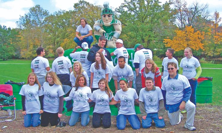 Students and Sparty